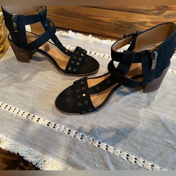 Franco Sarto Haven women’s heeled sandals with zipper, size 8, black, EUC - Picture 3 of 6